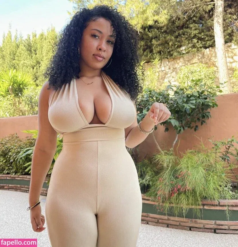 Danielle Ramona Onlyfans Photo Gallery 