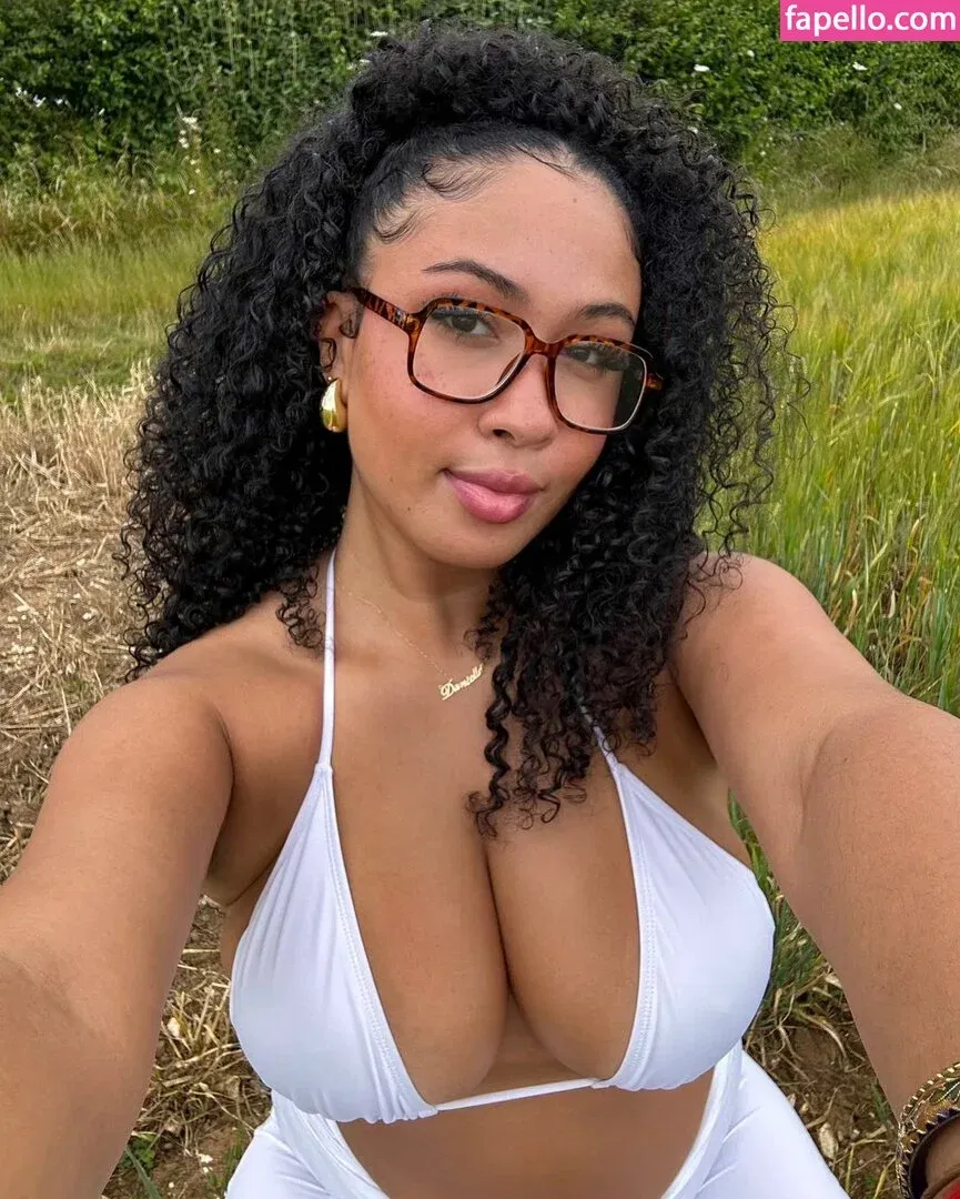 Danielle Ramona Onlyfans Photo Gallery 