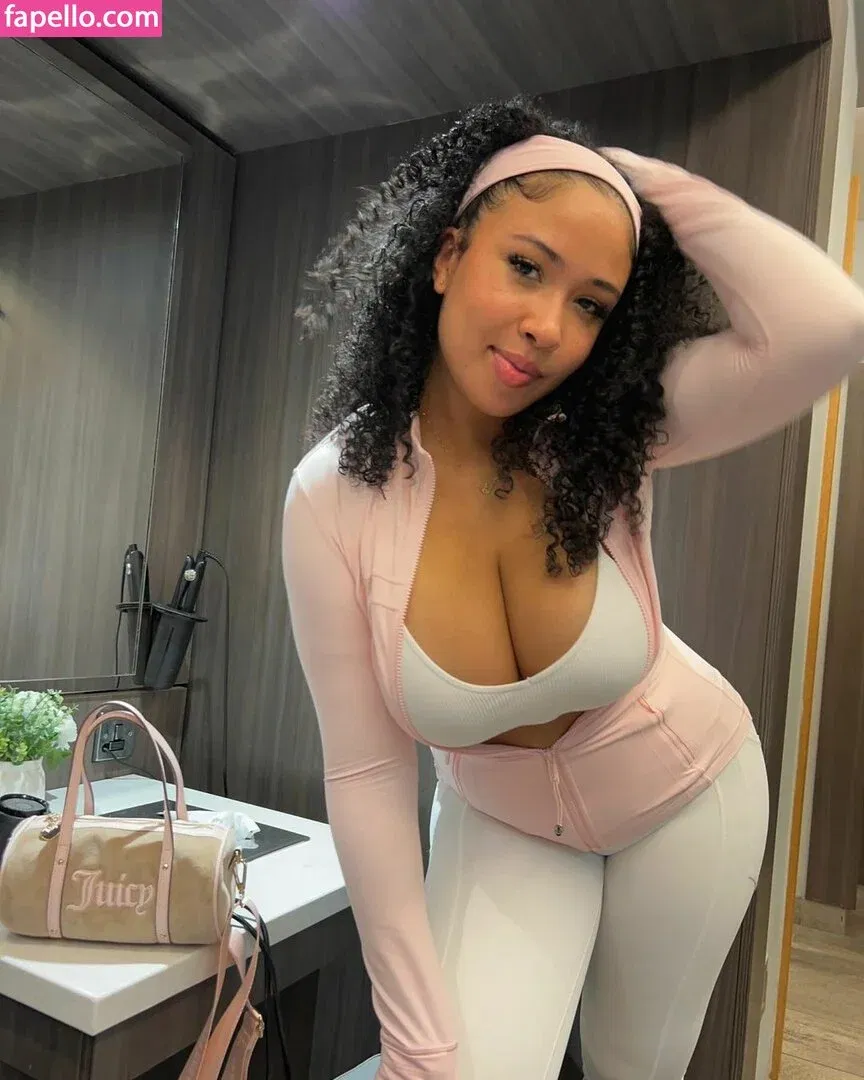 Danielle Ramona Onlyfans Photo Gallery 