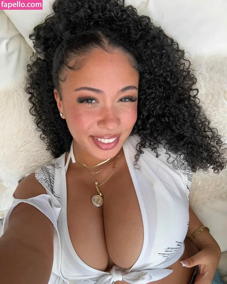 Danielle Ramona Onlyfans Photo Gallery 