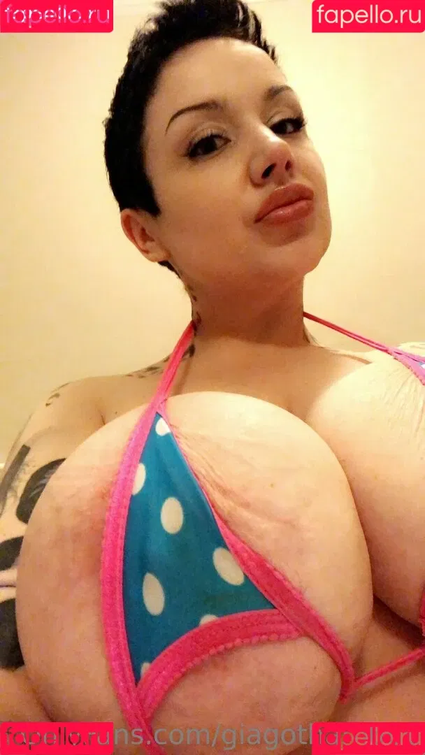 giagotham666 Onlyfans Photo Gallery 