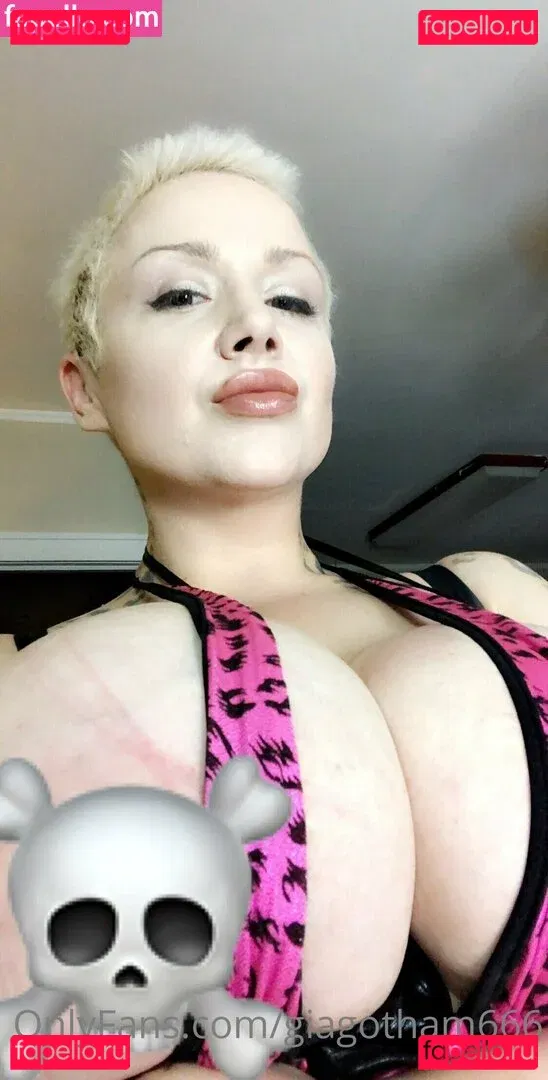 giagotham666 Onlyfans Photo Gallery 