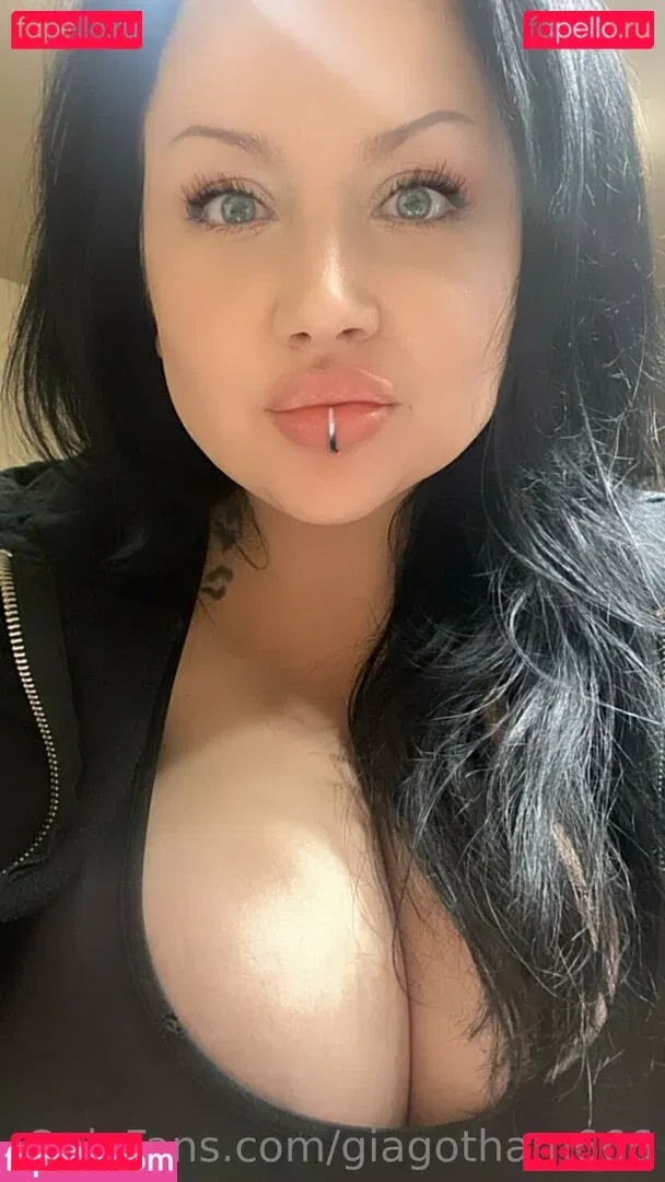 giagotham666 Onlyfans Photo Gallery 