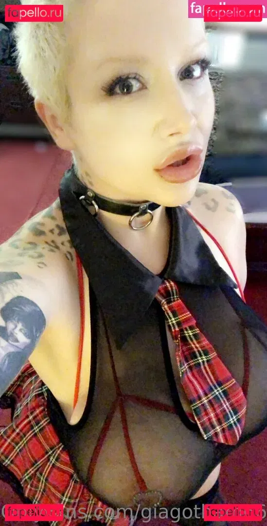 giagotham666 Onlyfans Photo Gallery 