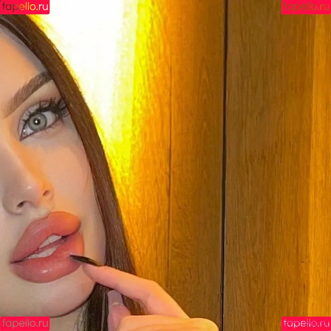 baby6661666 Onlyfans Photo Gallery 