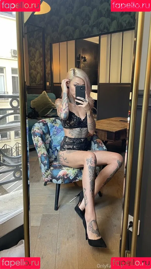 CerizVodka Onlyfans Photo Gallery 