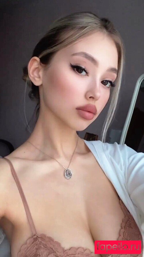 Karina Lavri Onlyfans Photo Gallery 