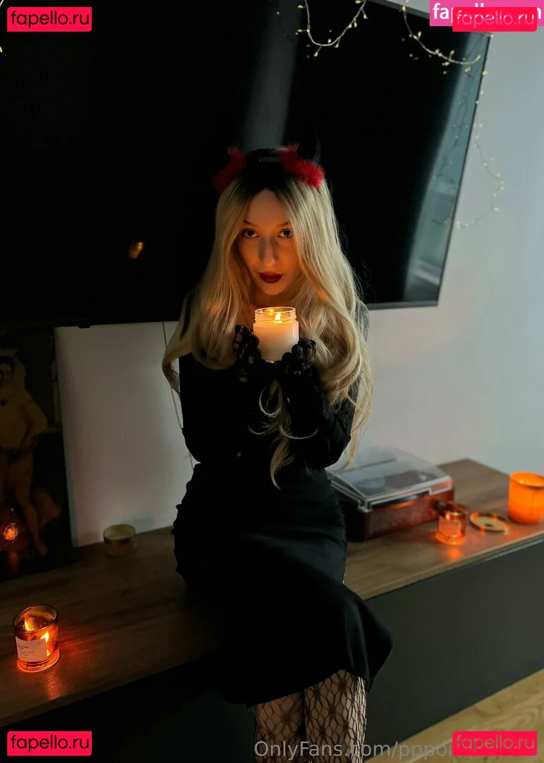 pppoisonnnivy Onlyfans Photo Gallery 