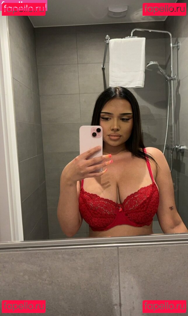 Celina Schmick Nude Onlyfans Photo 28
