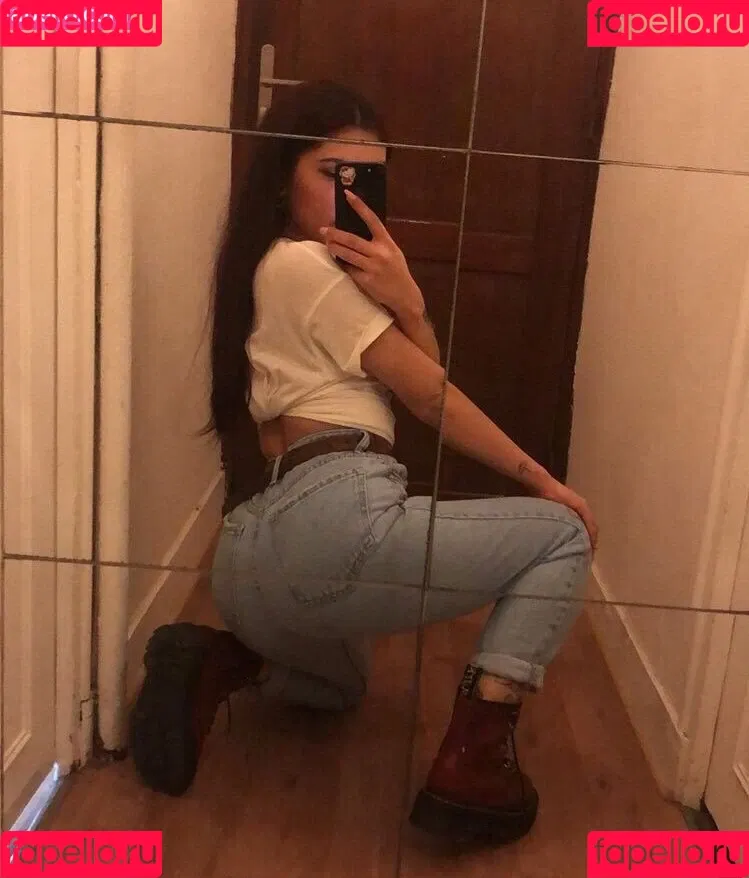 bbytenshi_ Onlyfans Photo Gallery 