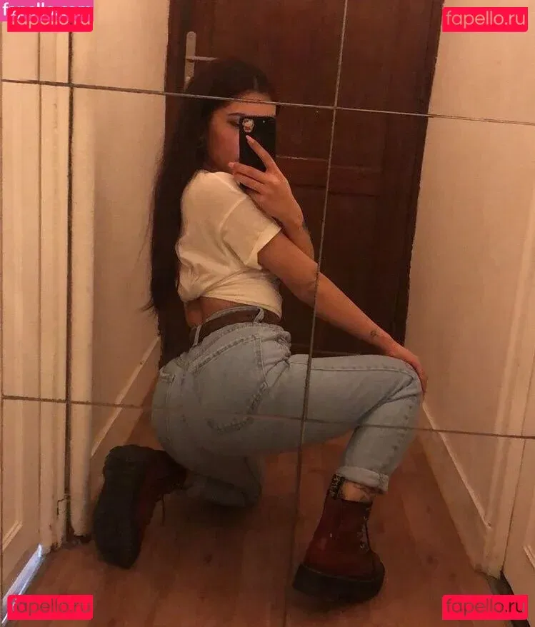 bbytenshi_ Onlyfans Photo Gallery 