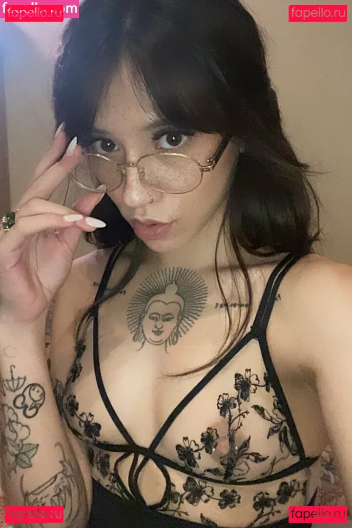 bbytenshi_ Onlyfans Photo Gallery 