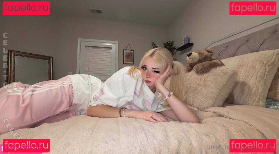 Saekuraine Nude Onlyfans Photo 11