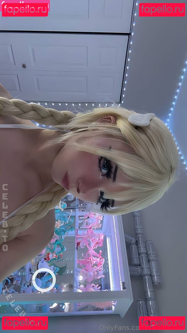 Saekuraine Nude Onlyfans Photo 6