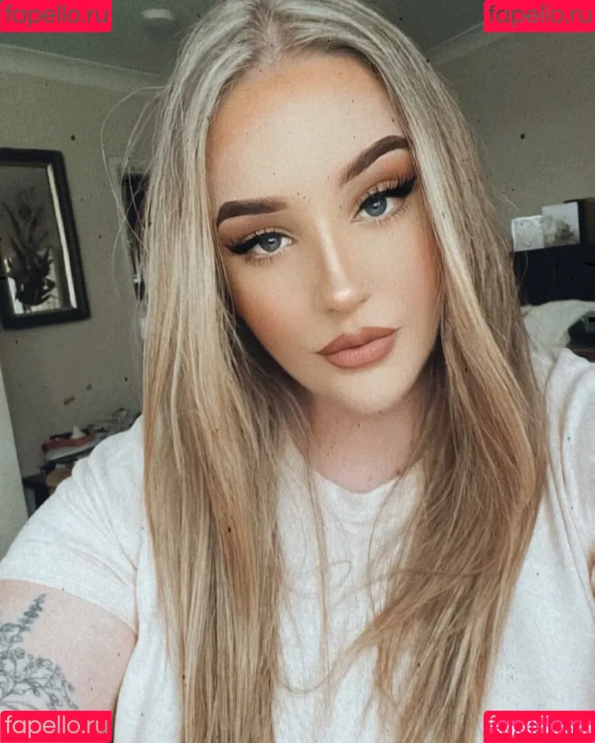 emss.x Onlyfans Photo Gallery 