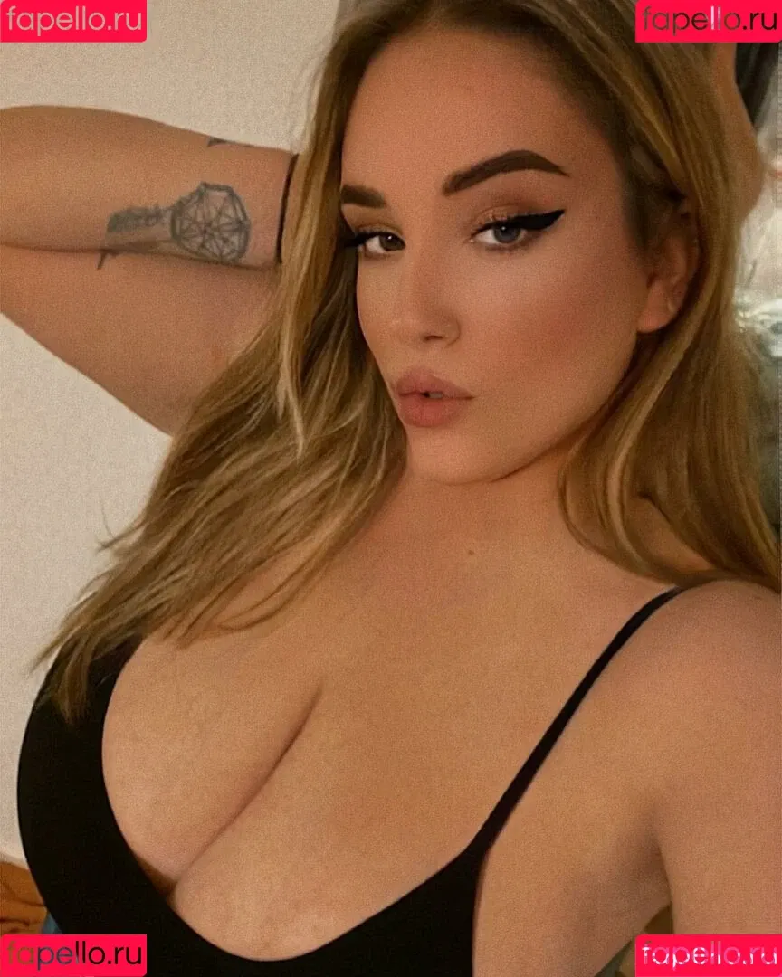 emss.x Onlyfans Photo Gallery 