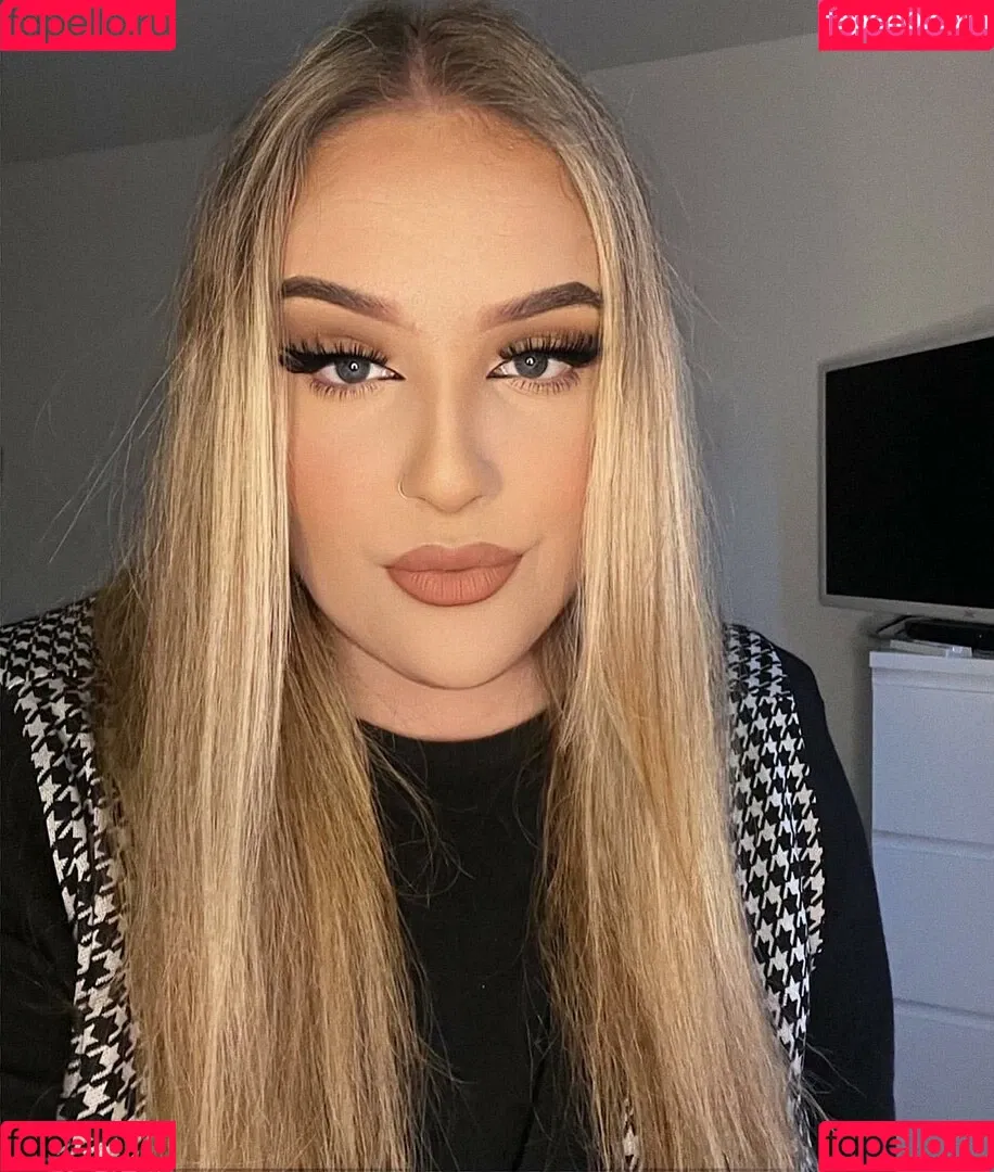 emss.x Onlyfans Photo Gallery 