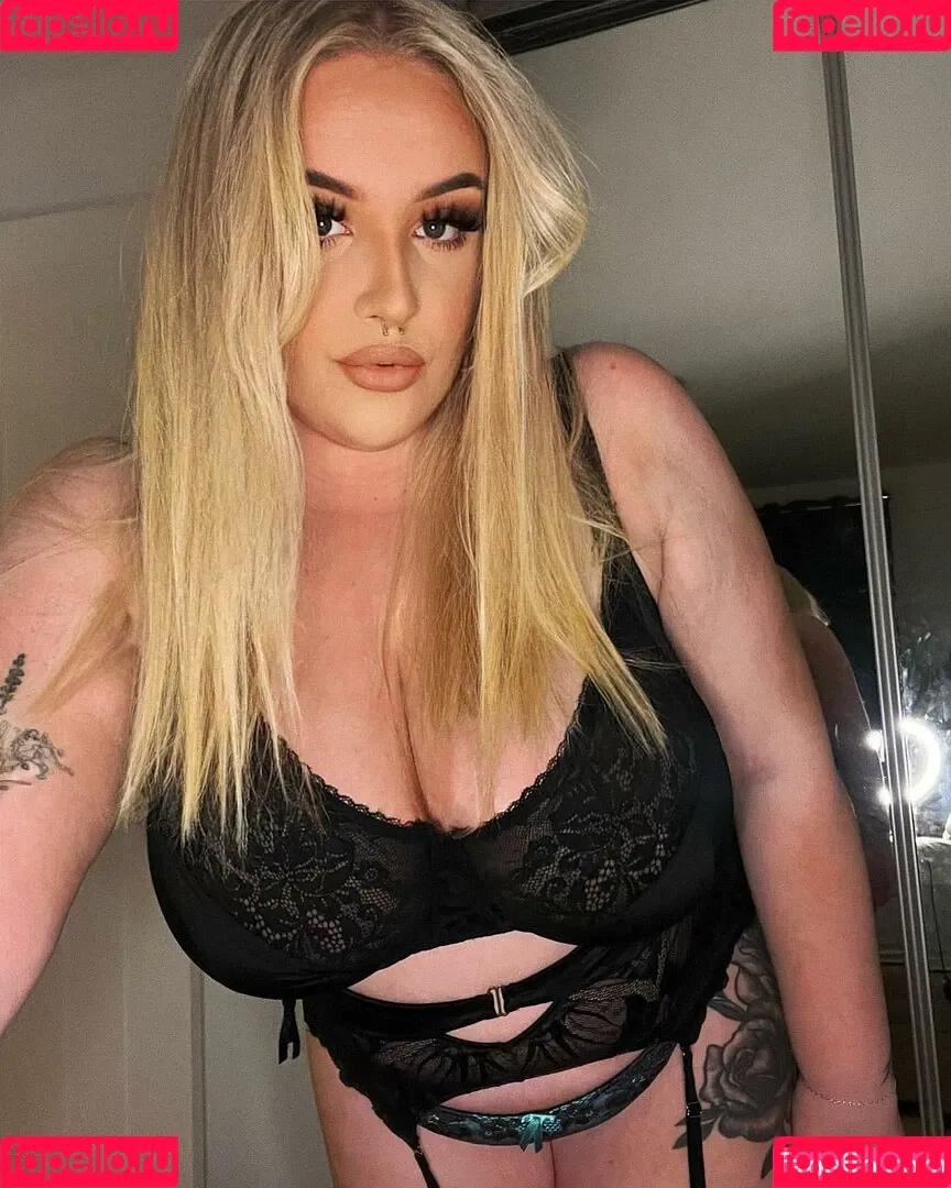 emss.x Onlyfans Photo Gallery 