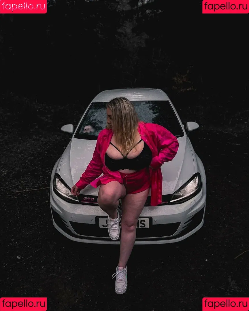emss.x Onlyfans Photo Gallery 