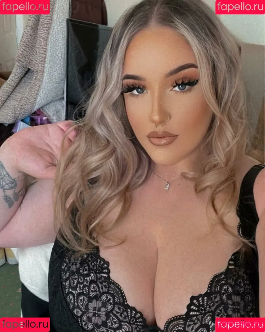 emss.x Onlyfans Photo Gallery 