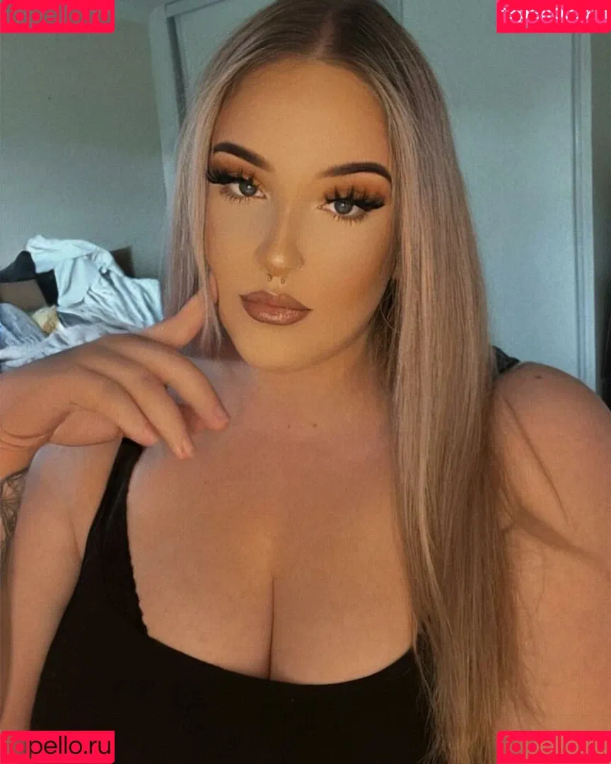 emss.x Onlyfans Photo Gallery 