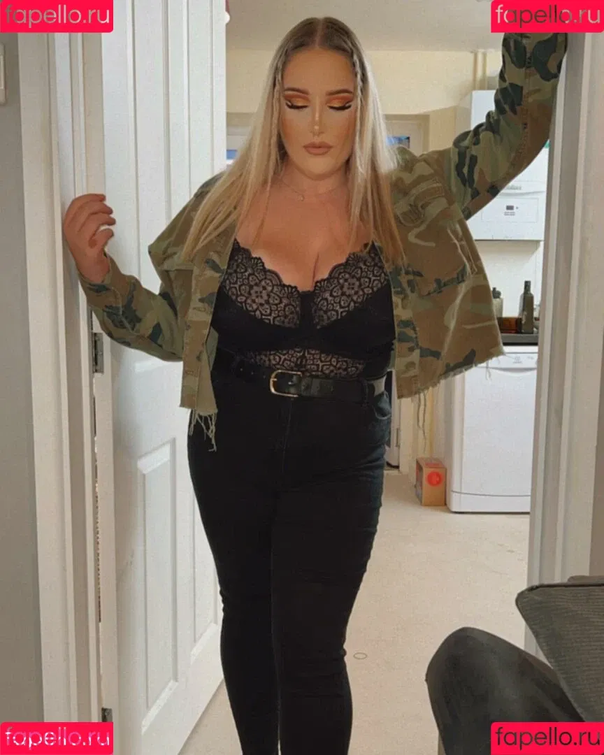 emss.x Onlyfans Photo Gallery 