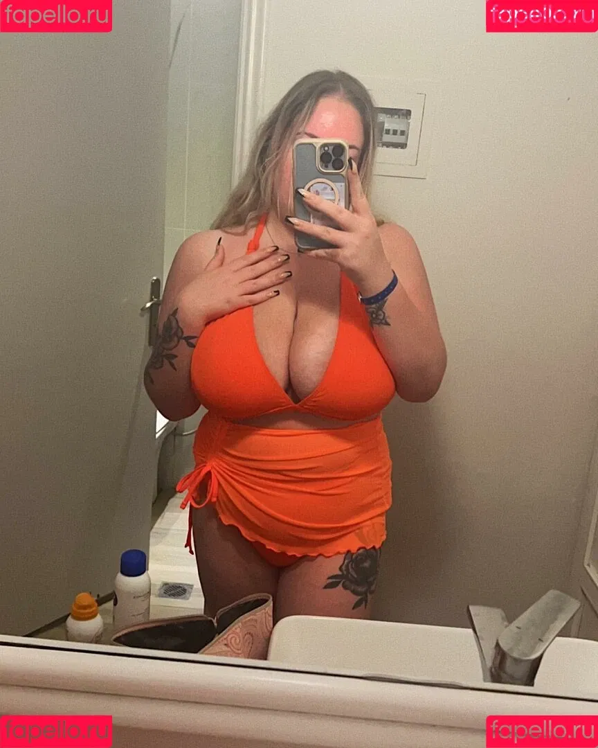 emss.x Onlyfans Photo Gallery 