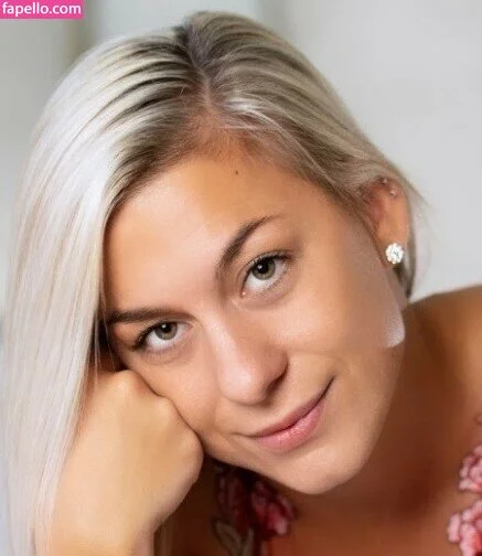 Lauren Janneck Onlyfans Photo Gallery 