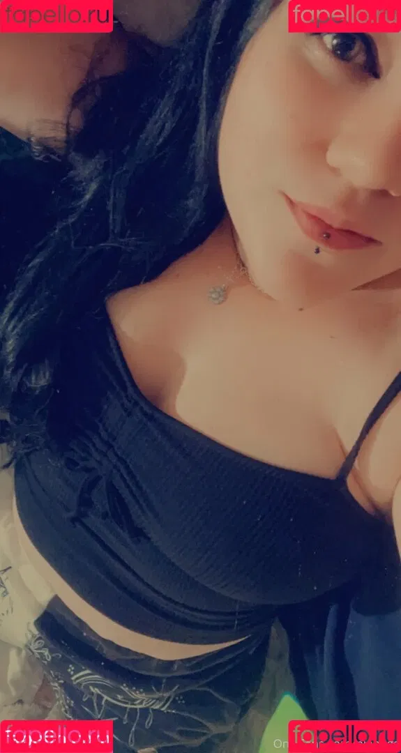 niabugs Onlyfans Photo Gallery 