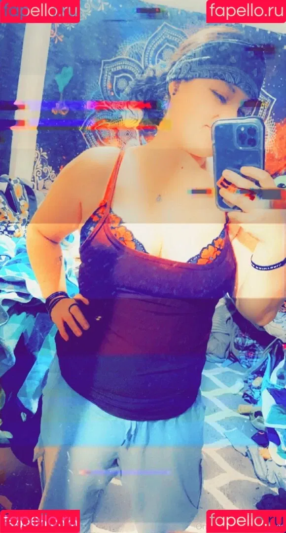 niabugs Onlyfans Photo Gallery 