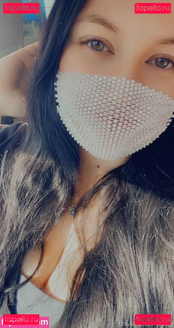 niabugs Onlyfans Photo Gallery 