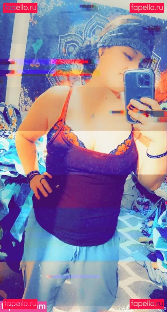 niabugs Onlyfans Photo Gallery 