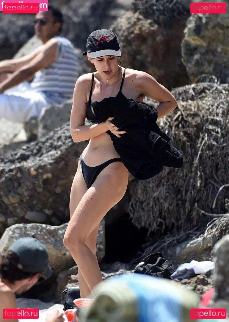 Scout Willis Onlyfans Photo Gallery 