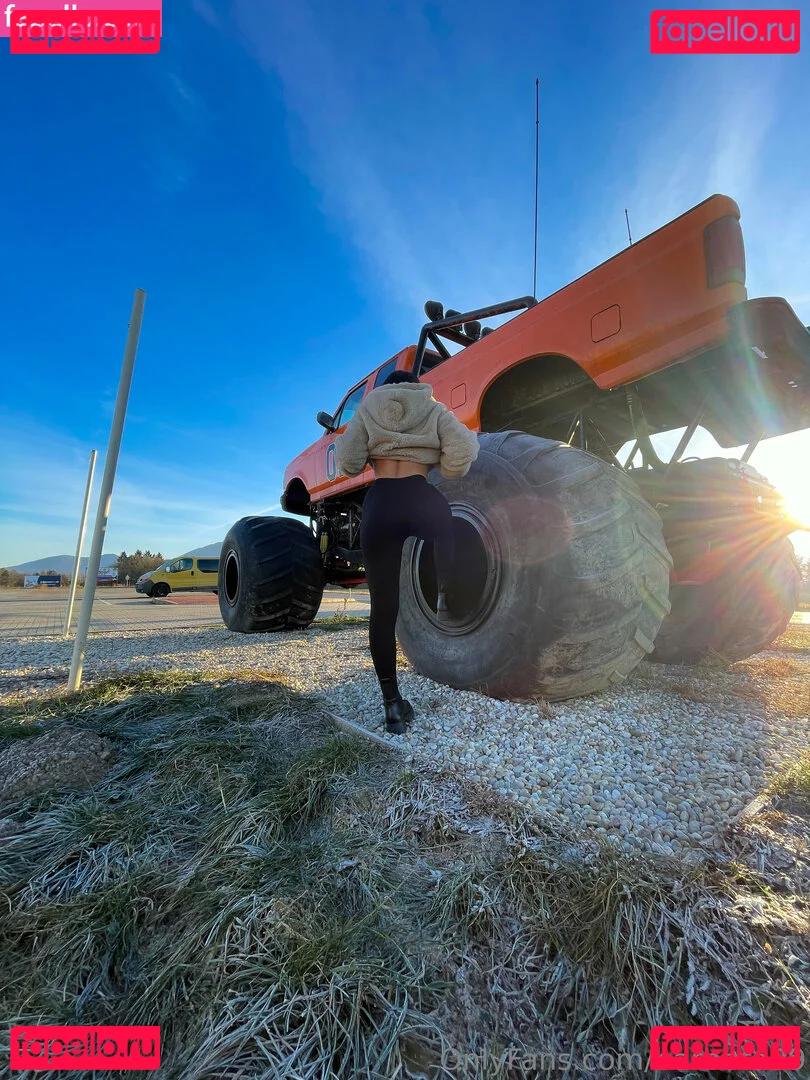 barbora99 Onlyfans Photo Gallery 