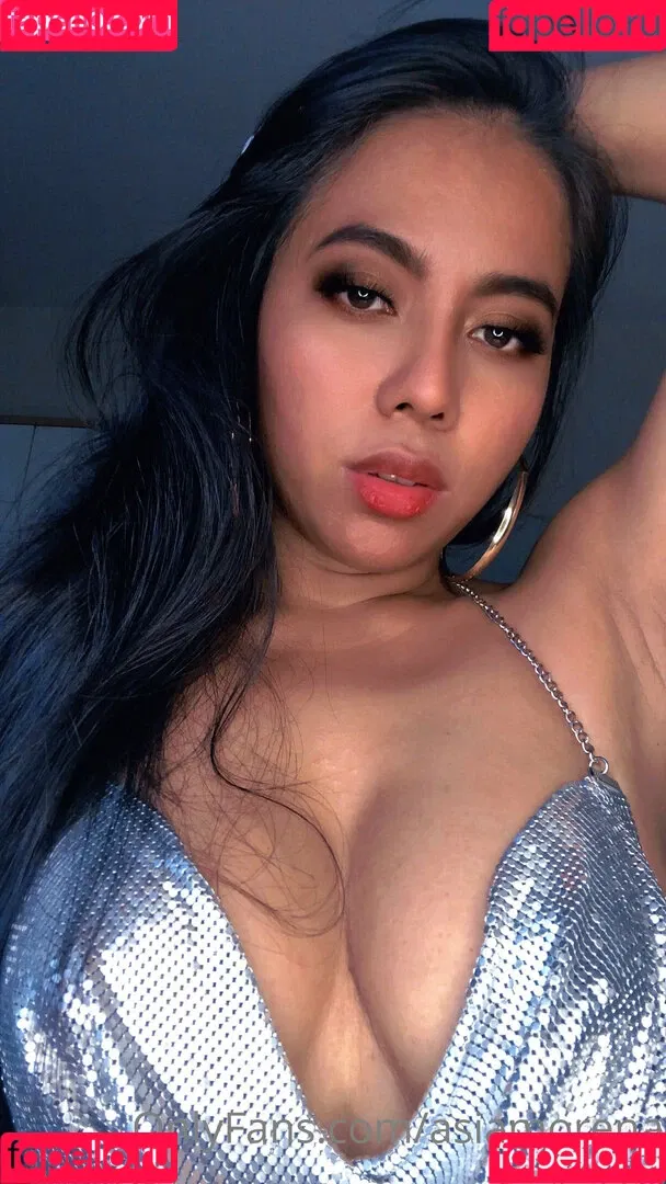 asiamorena Onlyfans Photo Gallery 