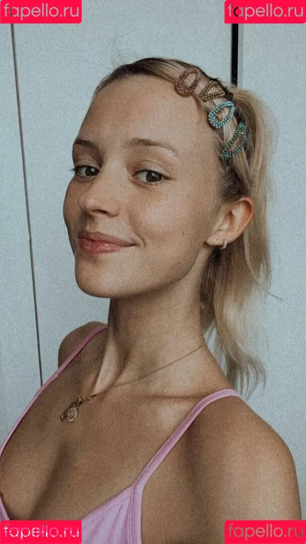 Angèle Van Laeken Onlyfans Photo Gallery 