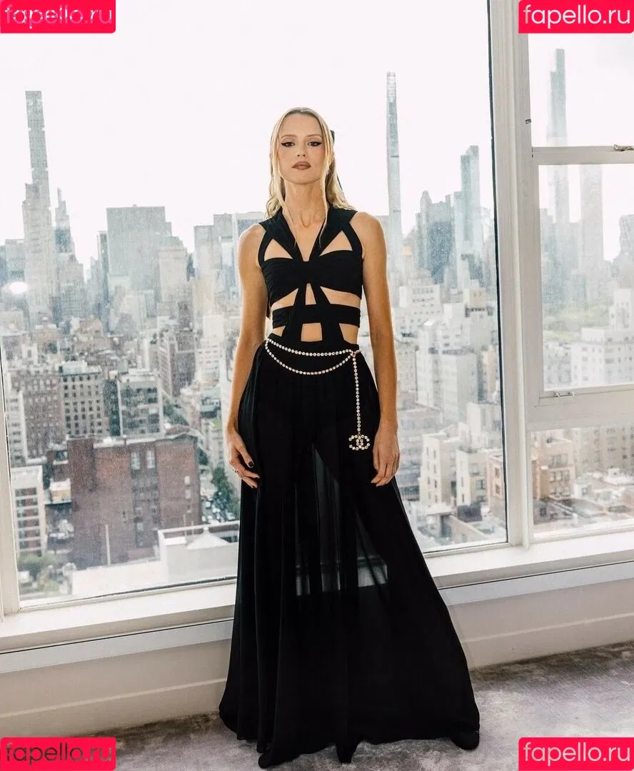 Angèle Van Laeken Onlyfans Photo Gallery 