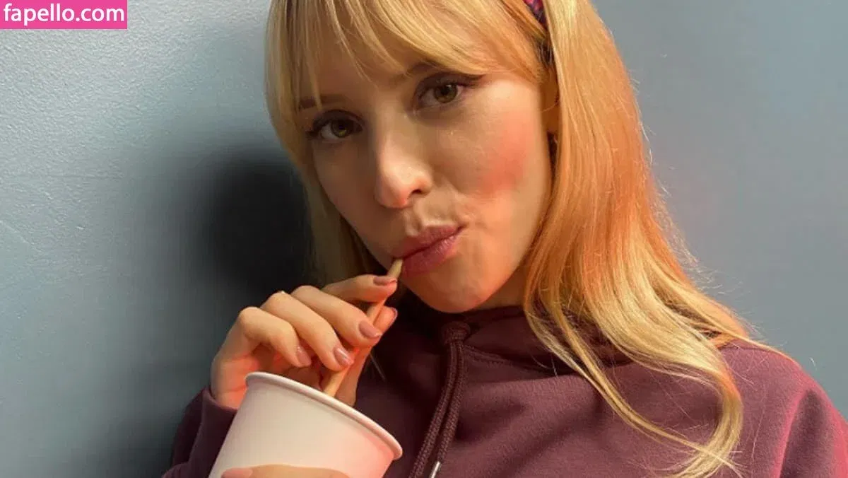 Angèle Van Laeken Onlyfans Photo Gallery 