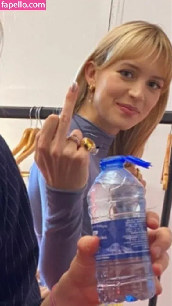 Angèle Van Laeken Onlyfans Photo Gallery 