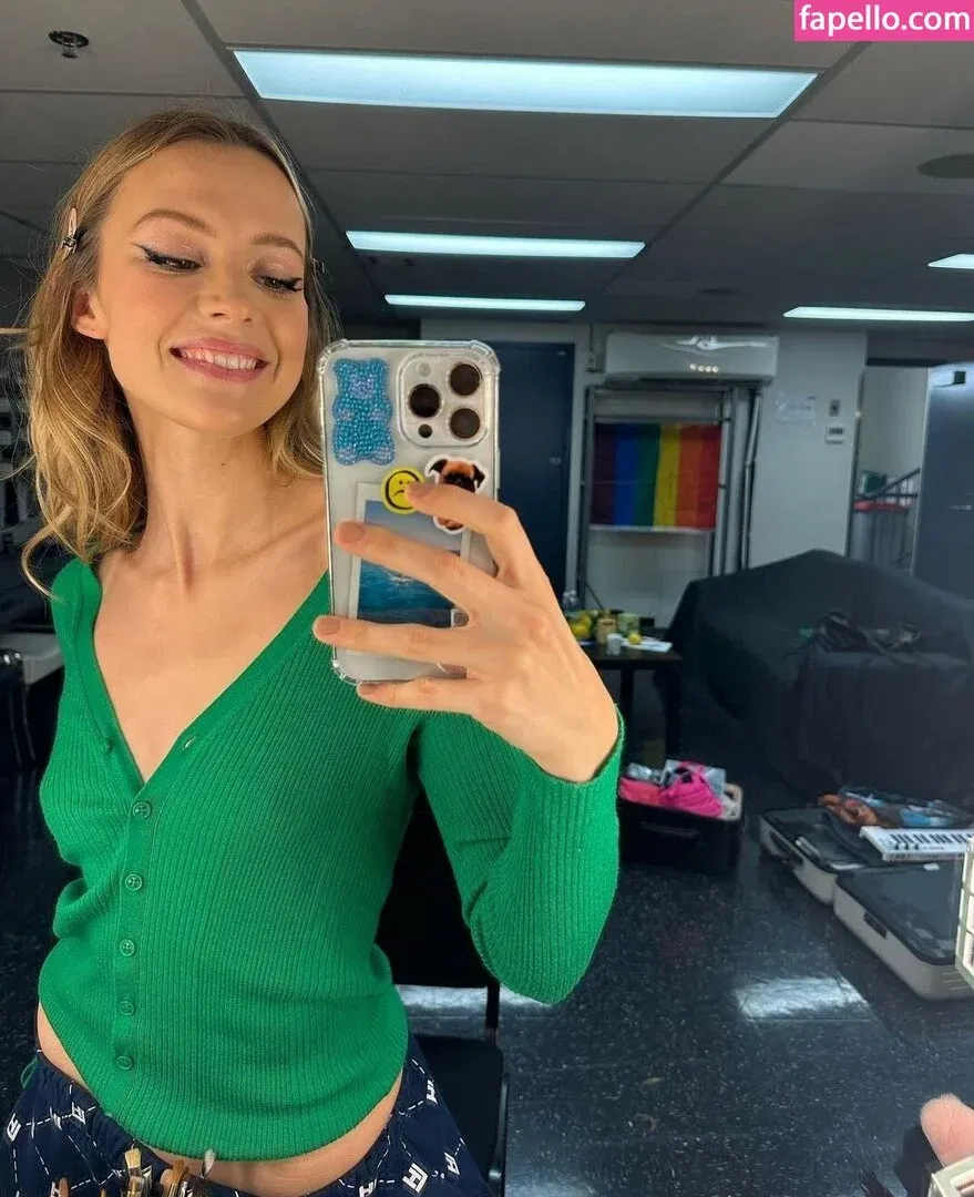 Angèle Van Laeken Onlyfans Photo Gallery 