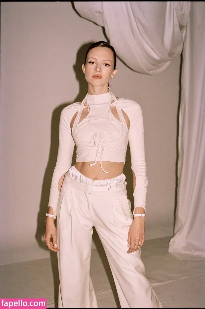 Angèle Van Laeken Onlyfans Photo Gallery 