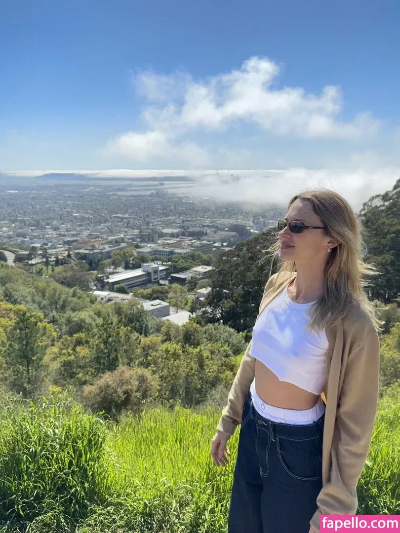 Angèle Van Laeken Onlyfans Photo Gallery 