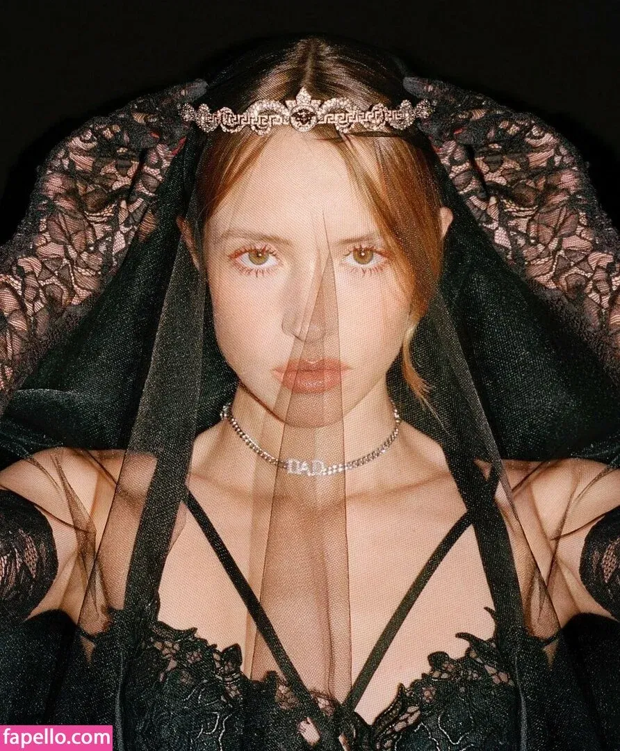 Angèle Van Laeken Onlyfans Photo Gallery 