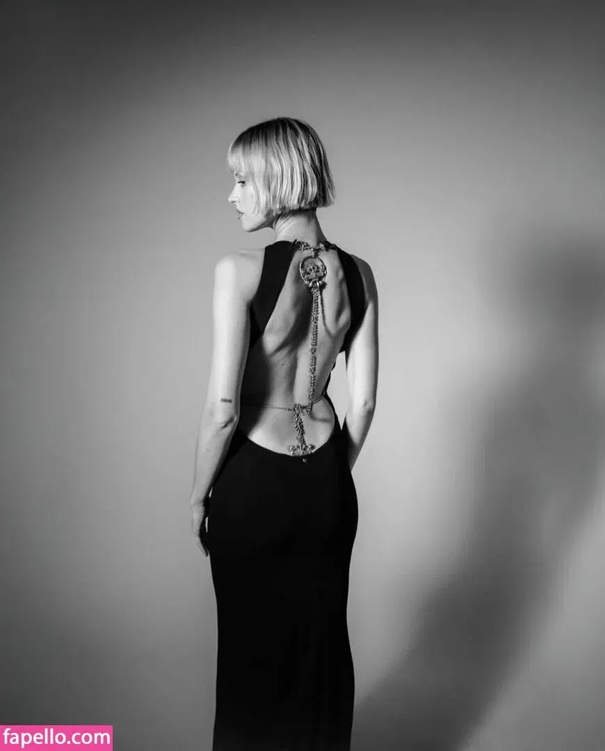 Angèle Van Laeken Onlyfans Photo Gallery 