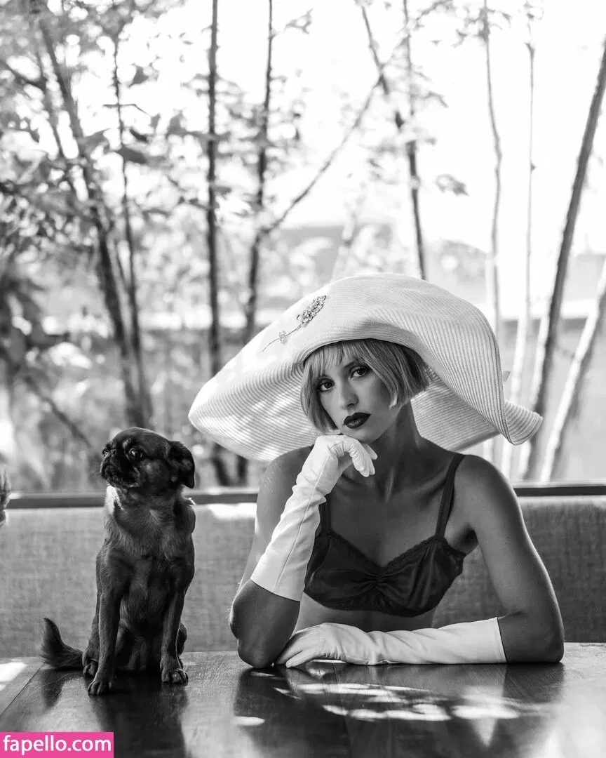 Angèle Van Laeken Onlyfans Photo Gallery 