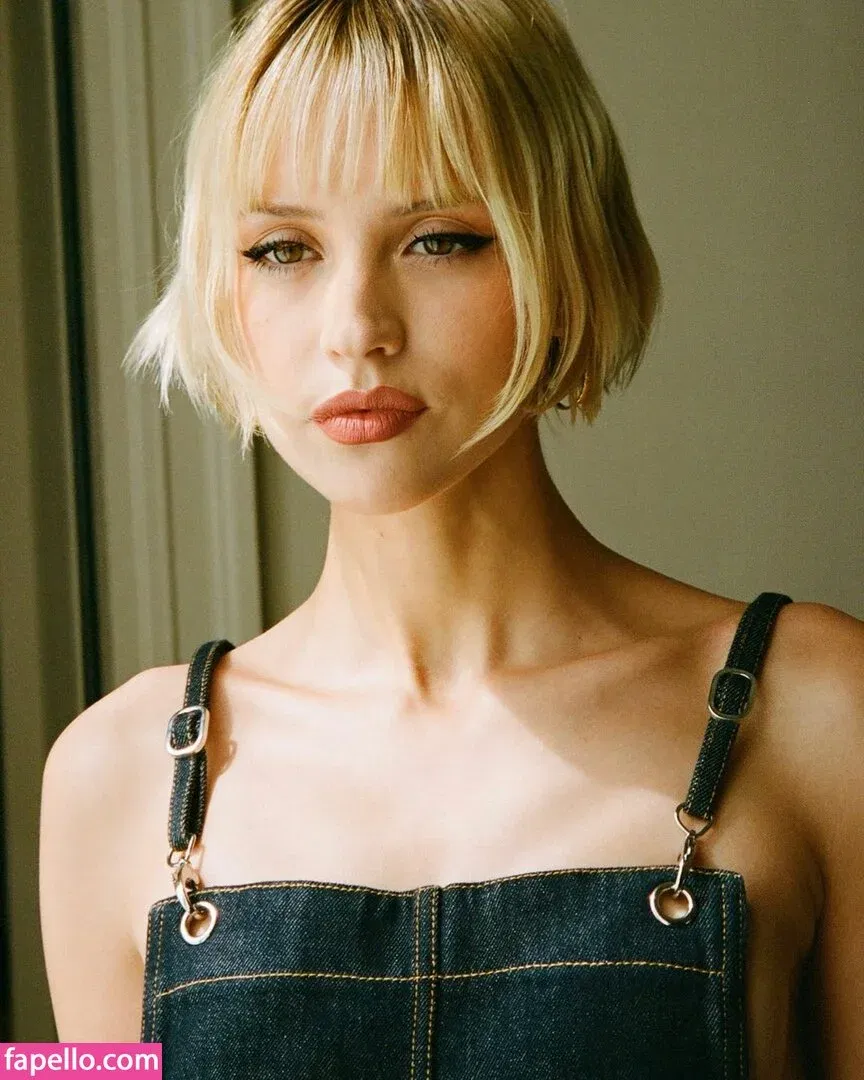 Angèle Van Laeken Onlyfans Photo Gallery 