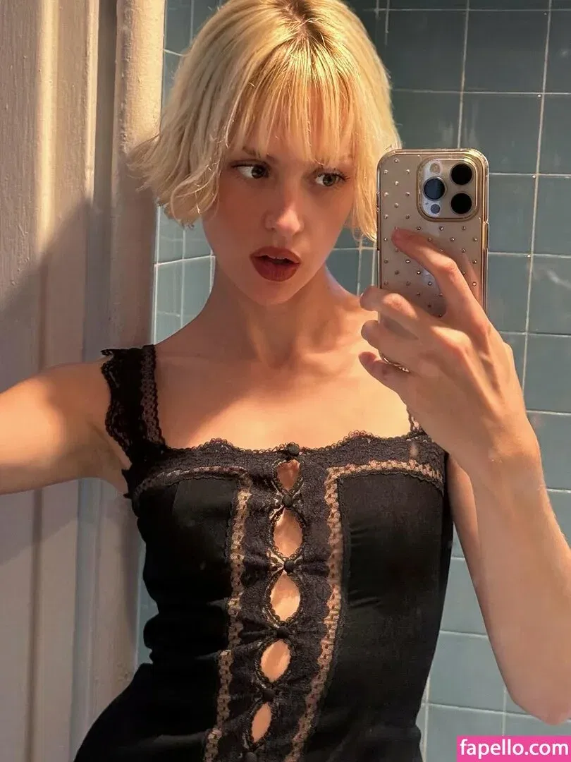 Angèle Van Laeken Onlyfans Photo Gallery 