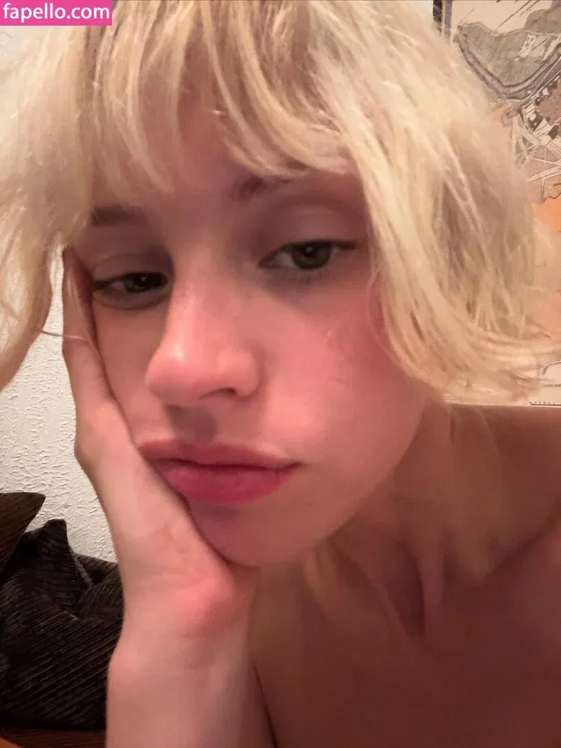 Angèle Van Laeken Onlyfans Photo Gallery 