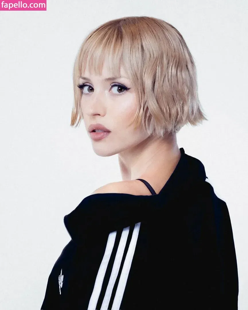 Angèle Van Laeken Onlyfans Photo Gallery 