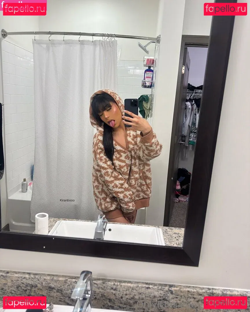 kiranbooo Onlyfans Photo Gallery 